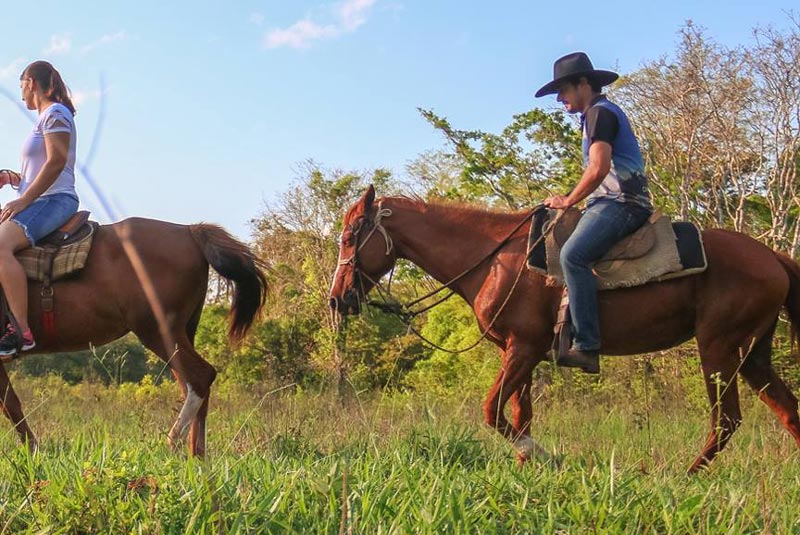 Cavalgada Recanto do Peão: Passeio a Cavalo em Bonito MS